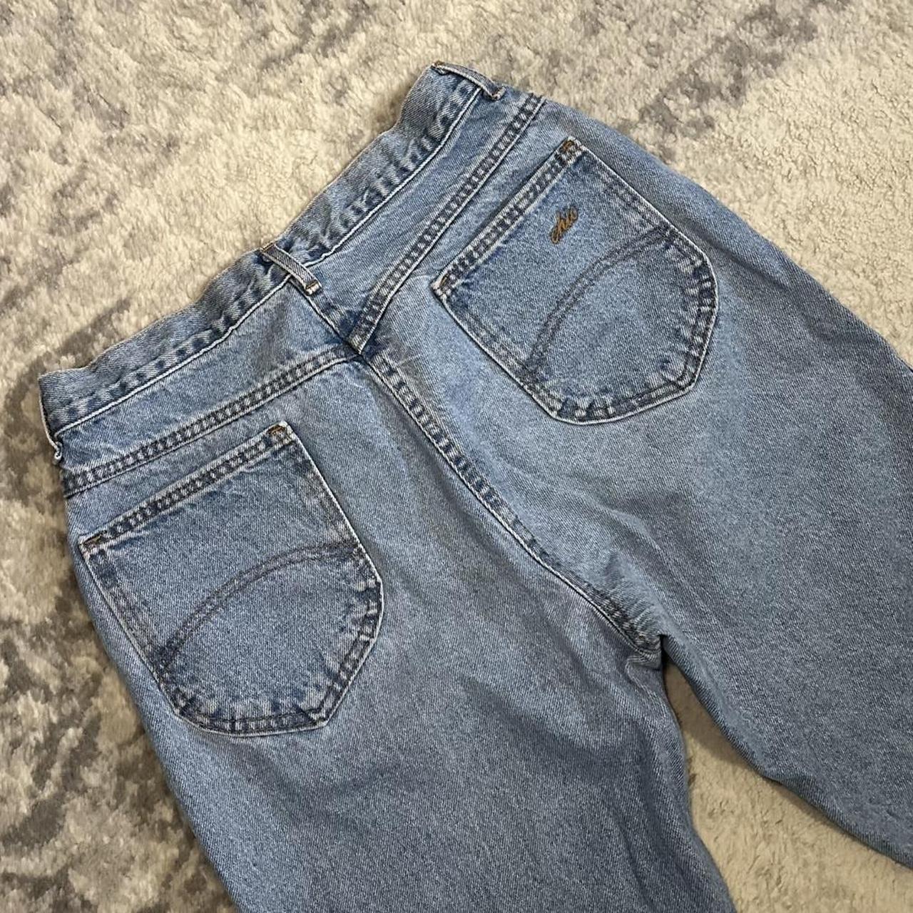 item listed by lindsaysimos