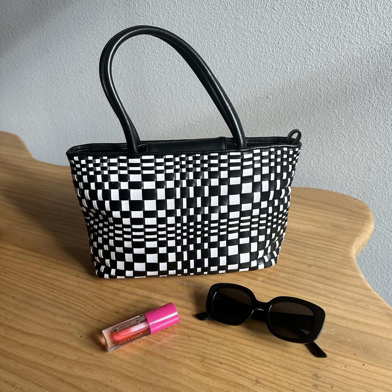 Crochet Checkered Bag (Black&White), Women's Fashion, Bags & Wallets,  Cross-body Bags on Carousell
