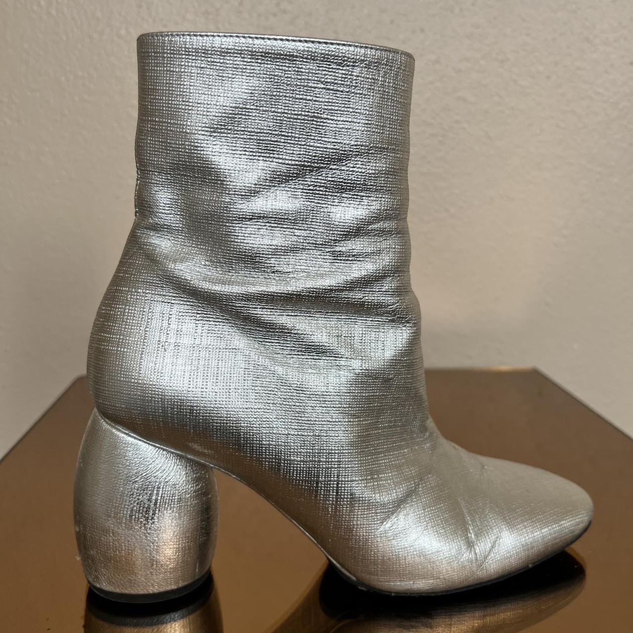 Dries Van Noten Women's Silver Boots (3)