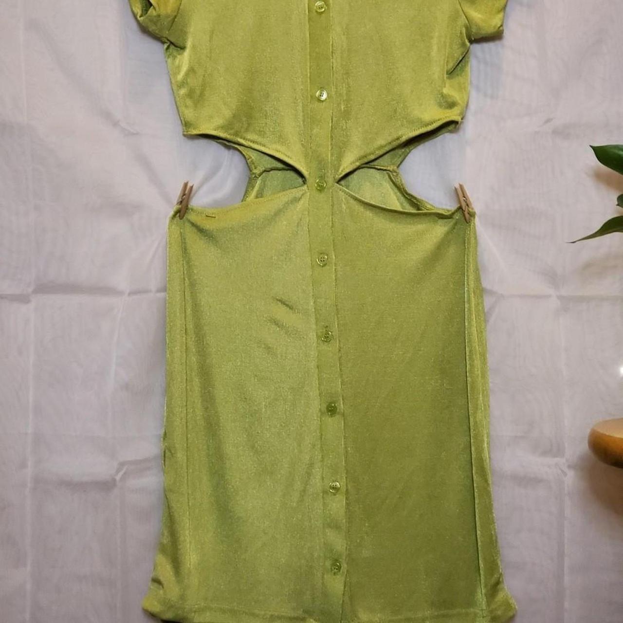 item listed by tangleofthorns999