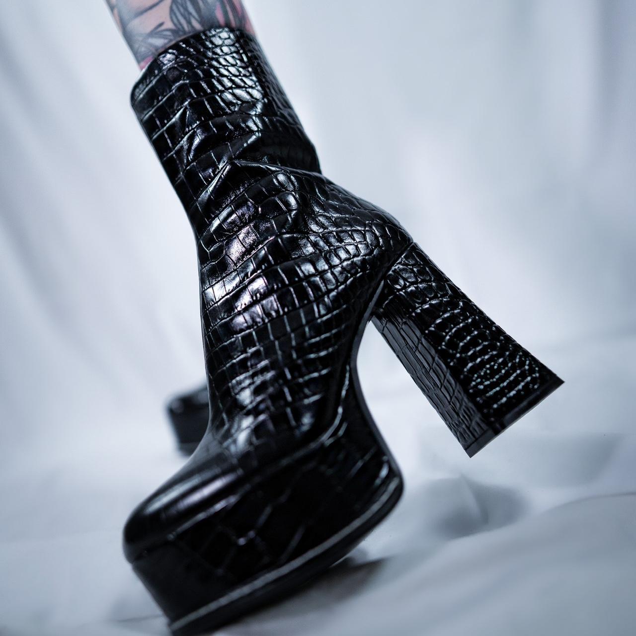 zara crocodile boots