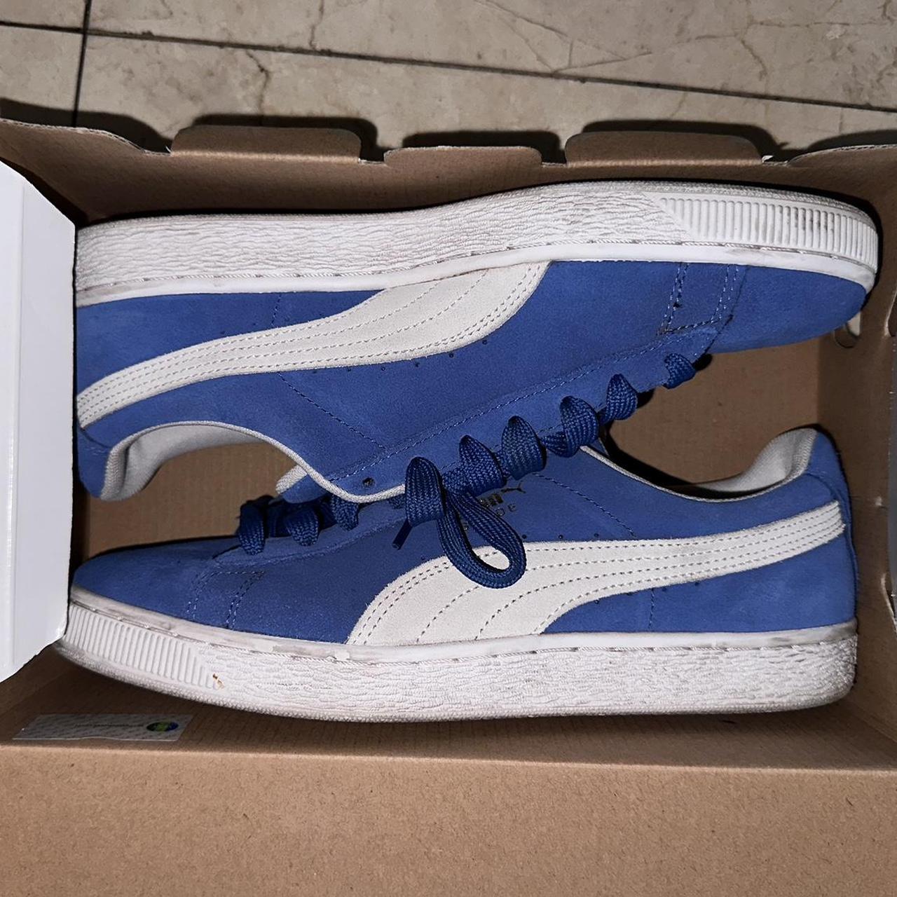 Blue puma suede shoes, Size 8.5 men, Comes with