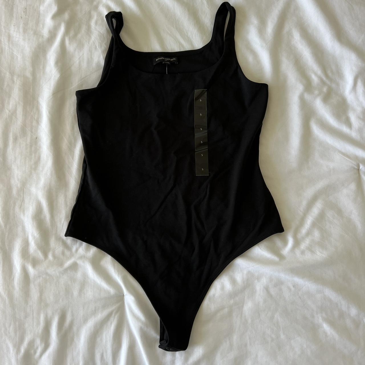 •Banana Republic black bodysuit •size small •new... - Depop