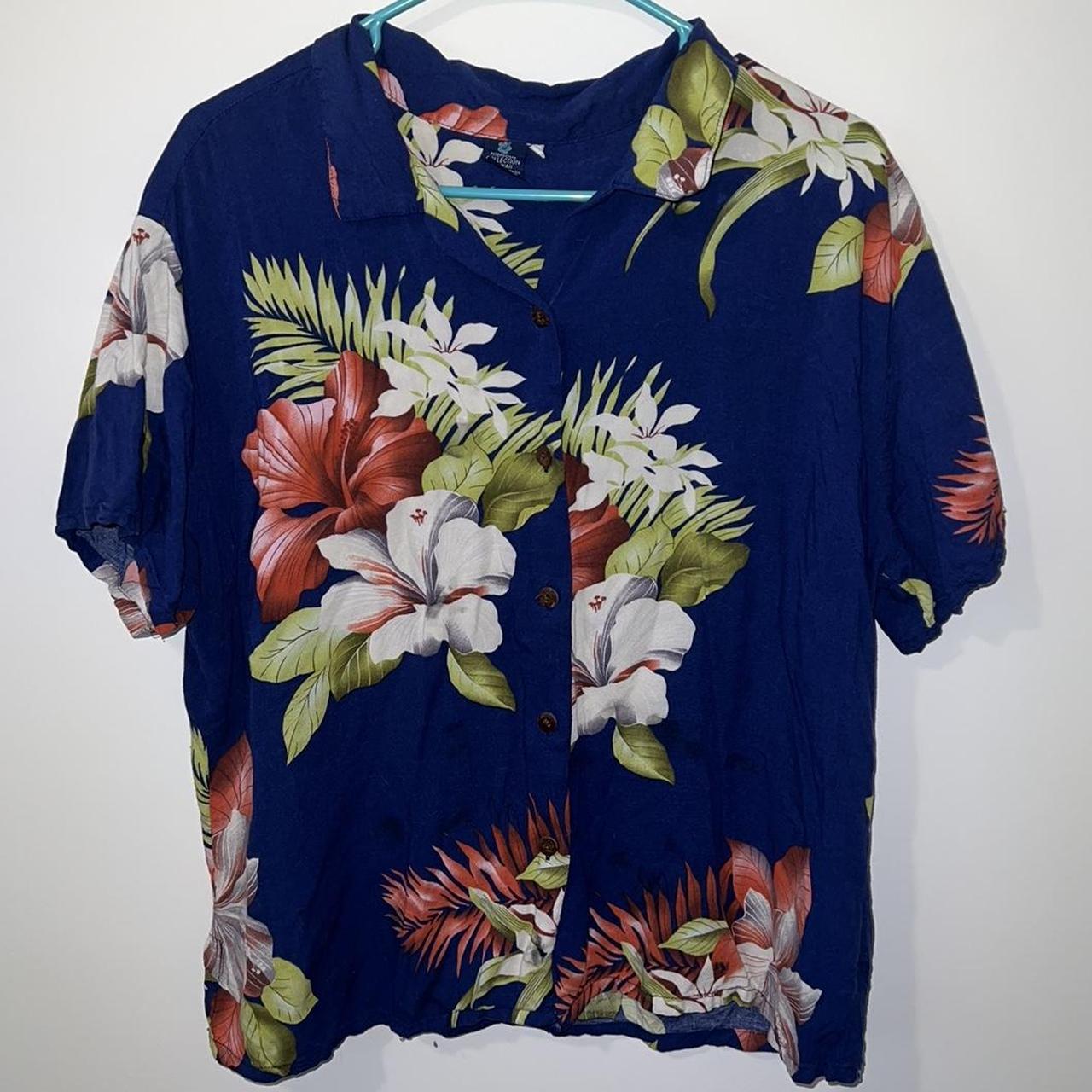 Women S Blue Hawaii Floral Hibiscus Large Button Up Depop   P0 