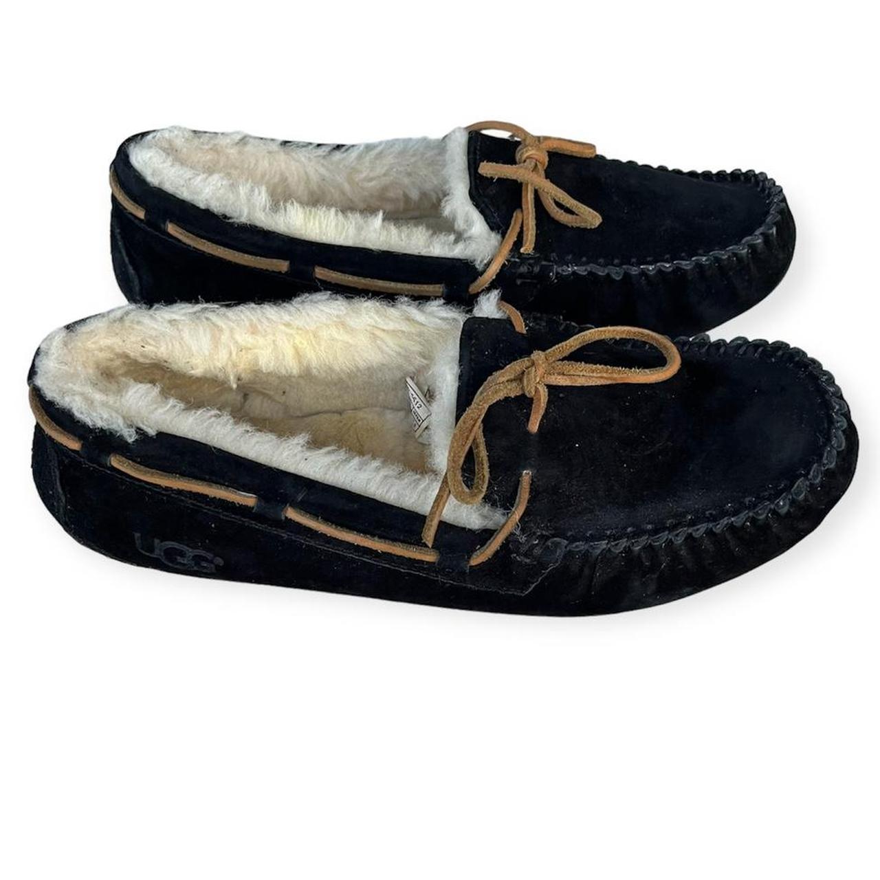 Womens black hotsell ugg moccasins