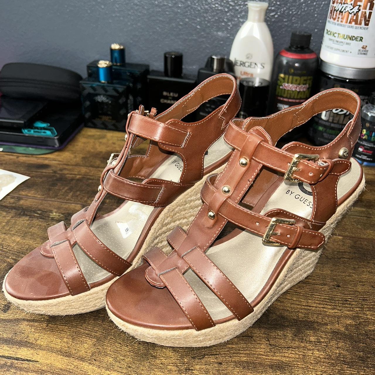 adorable brown guess sandals perfect for the Depop