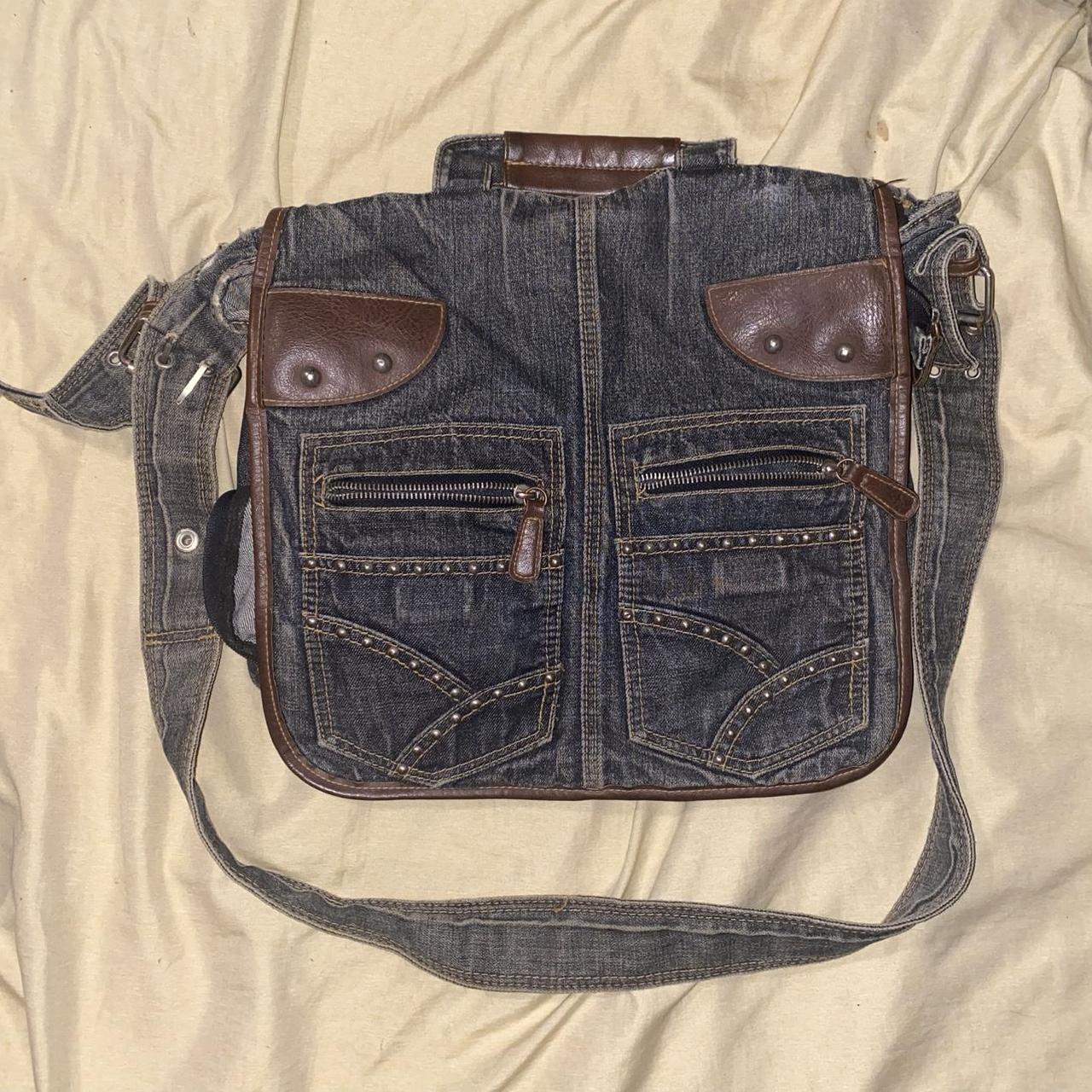 item listed by shopschmoobland