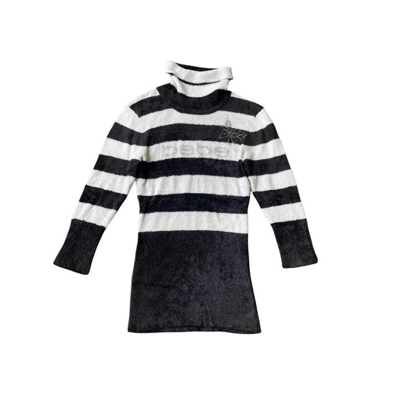 🍋BEBE TURTLENECK SWEATER🍋 black and white... Depop