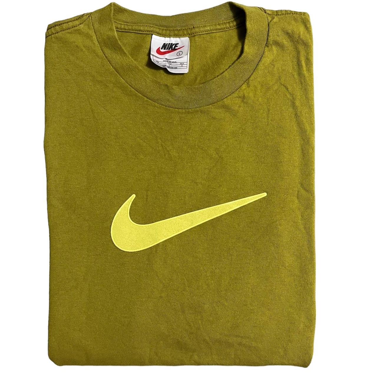 90s Nike Tshirt Good condition green mustard