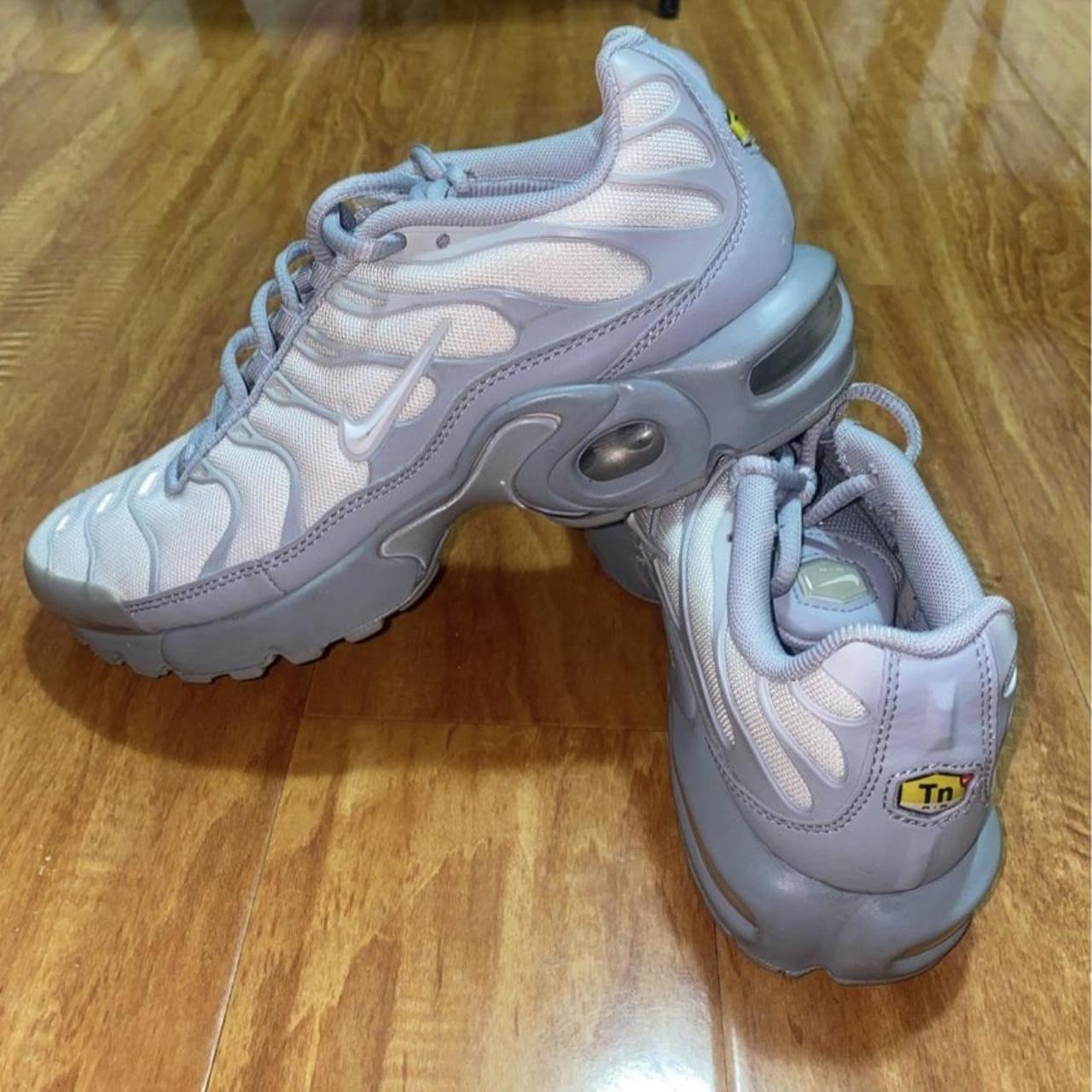 tns grey and black