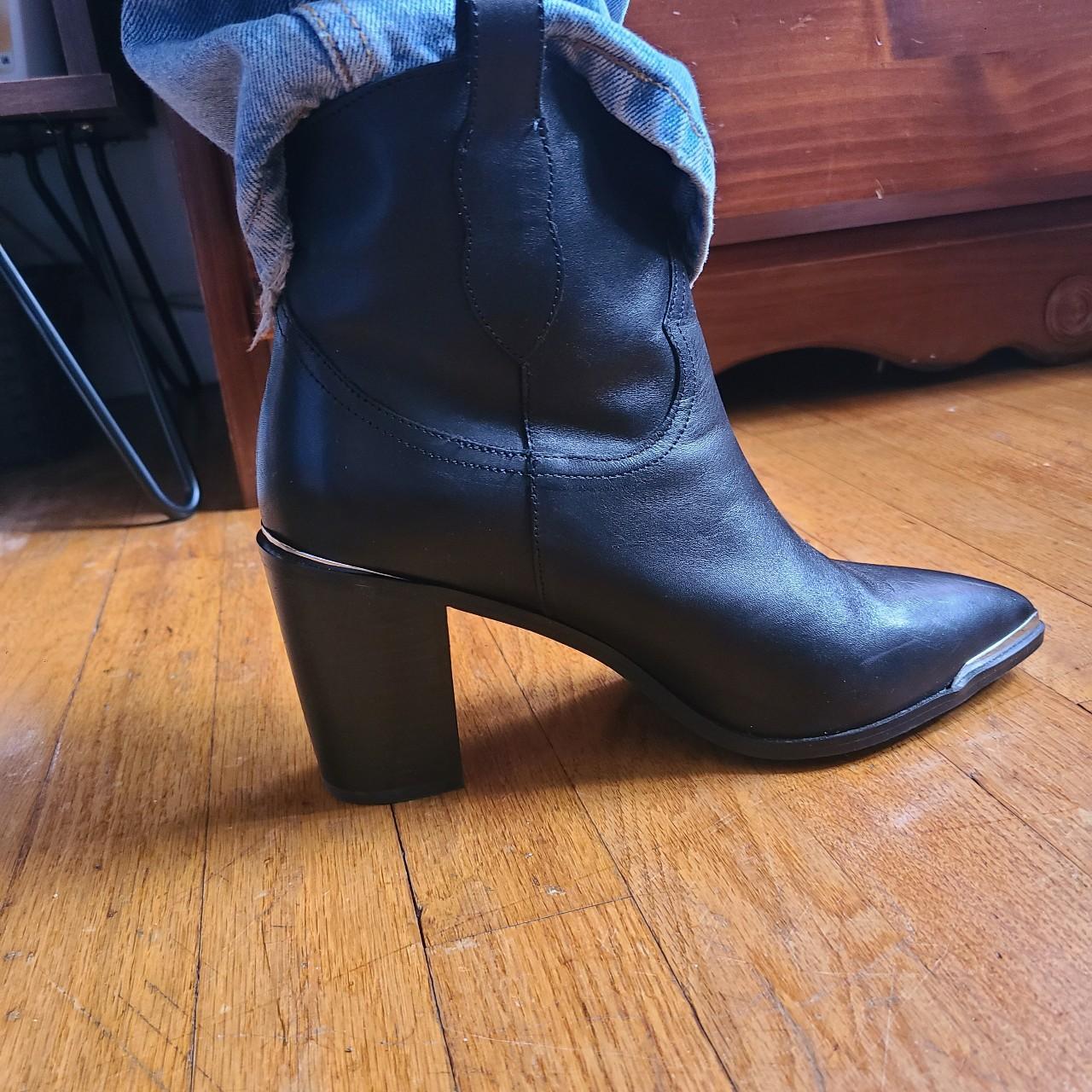 ‼️Slay the BOOTS down‼️ GENUINE LEATHER STEVE MADDEN... - Depop