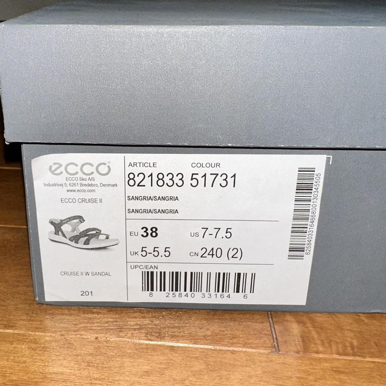 Ecco best sale shoe box