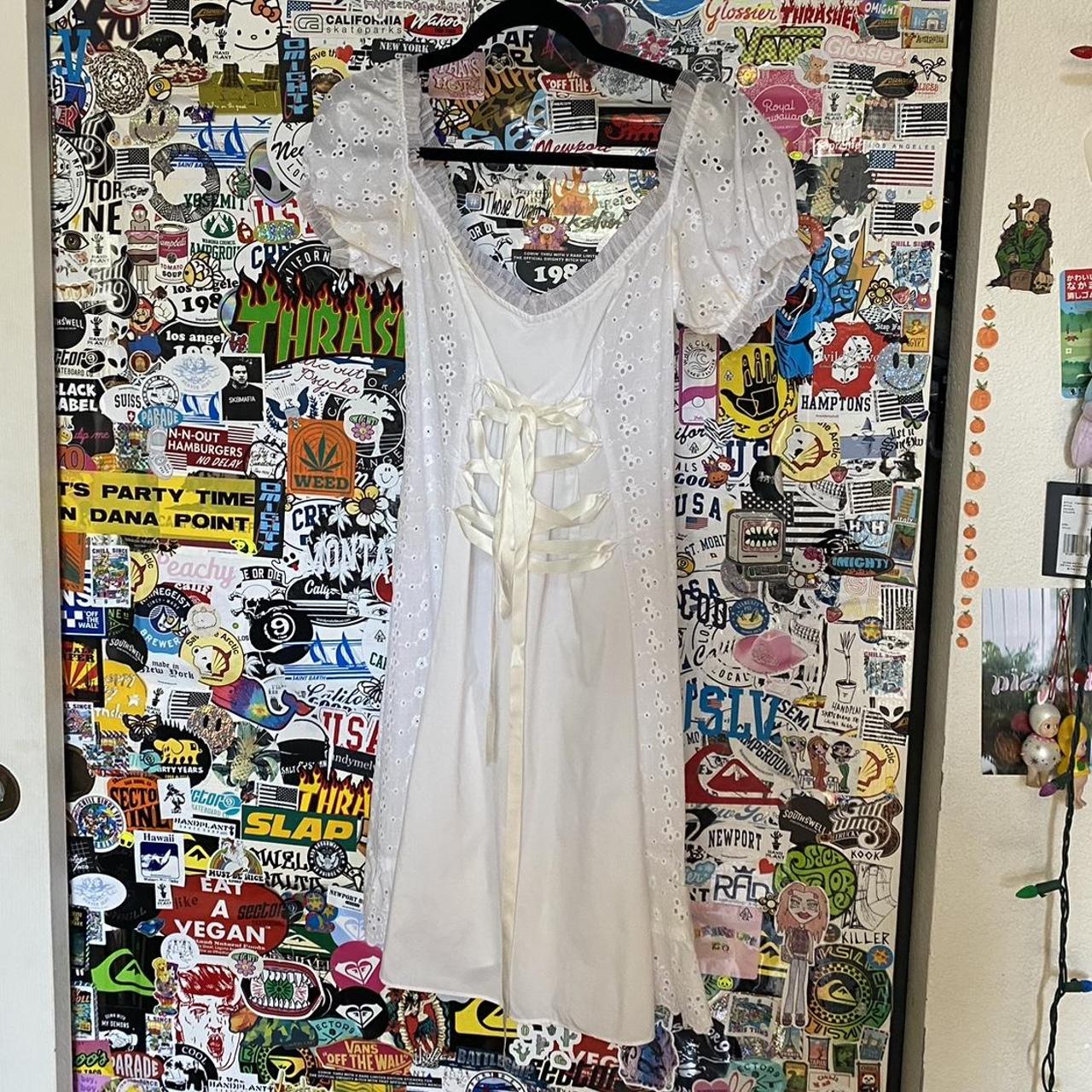 Iconic daisy daisy tv daisy limited white eyelet... Depop