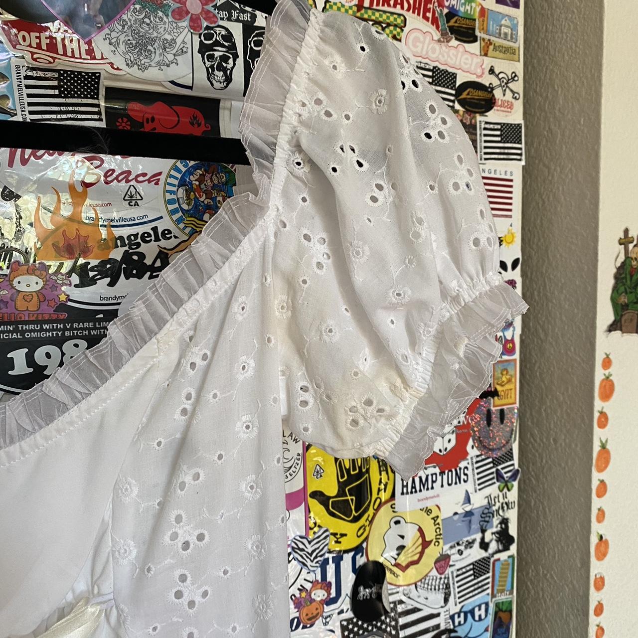 Iconic daisy daisy tv daisy limited white eyelet... Depop