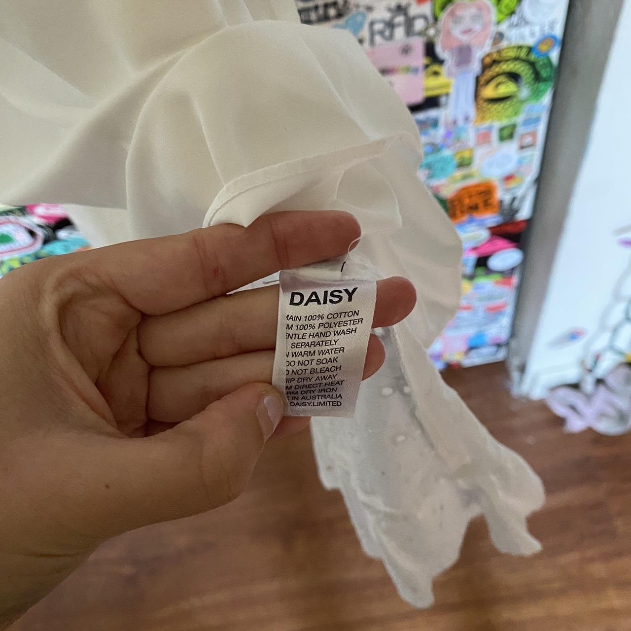 Iconic daisy daisy tv daisy limited white eyelet... Depop