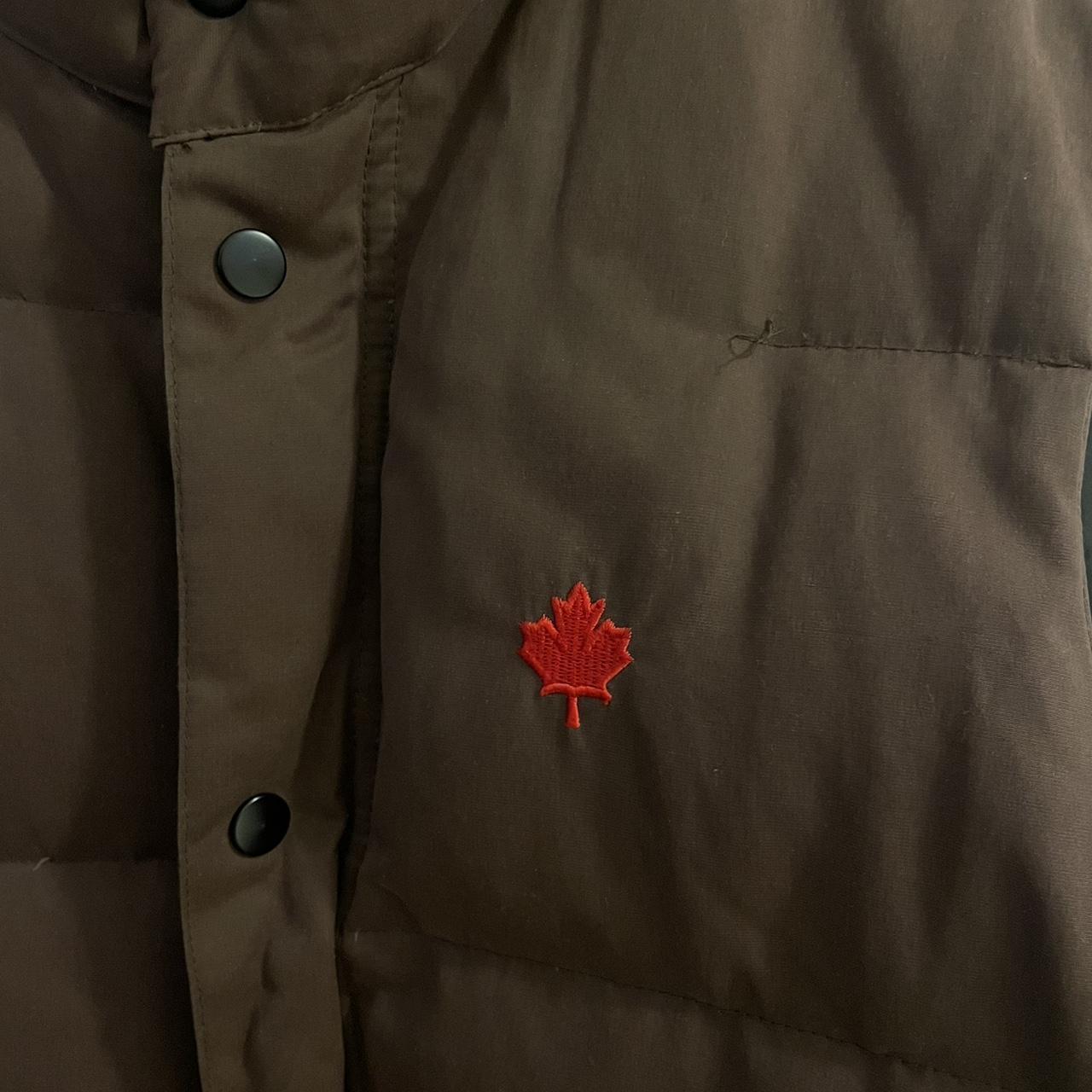 Canada goose vest maple leaf hotsell