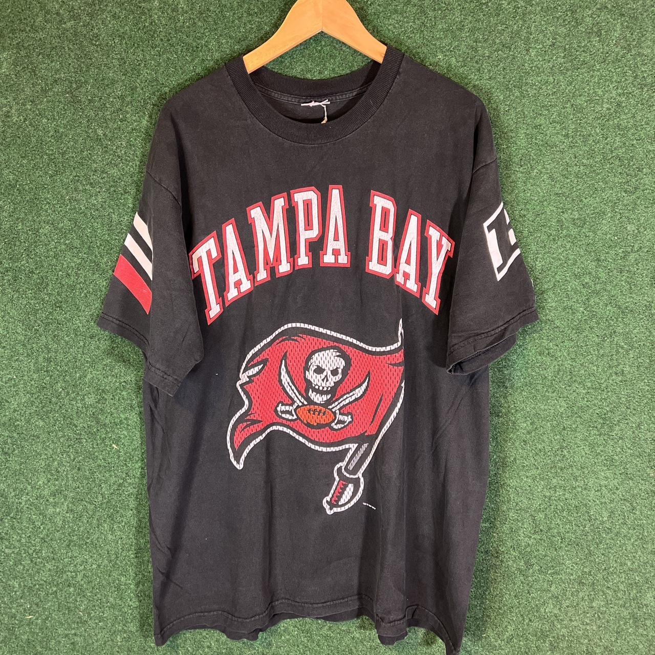 Vintage 90's Tampa Bay Buccaneers NFL Apparel Large - Depop