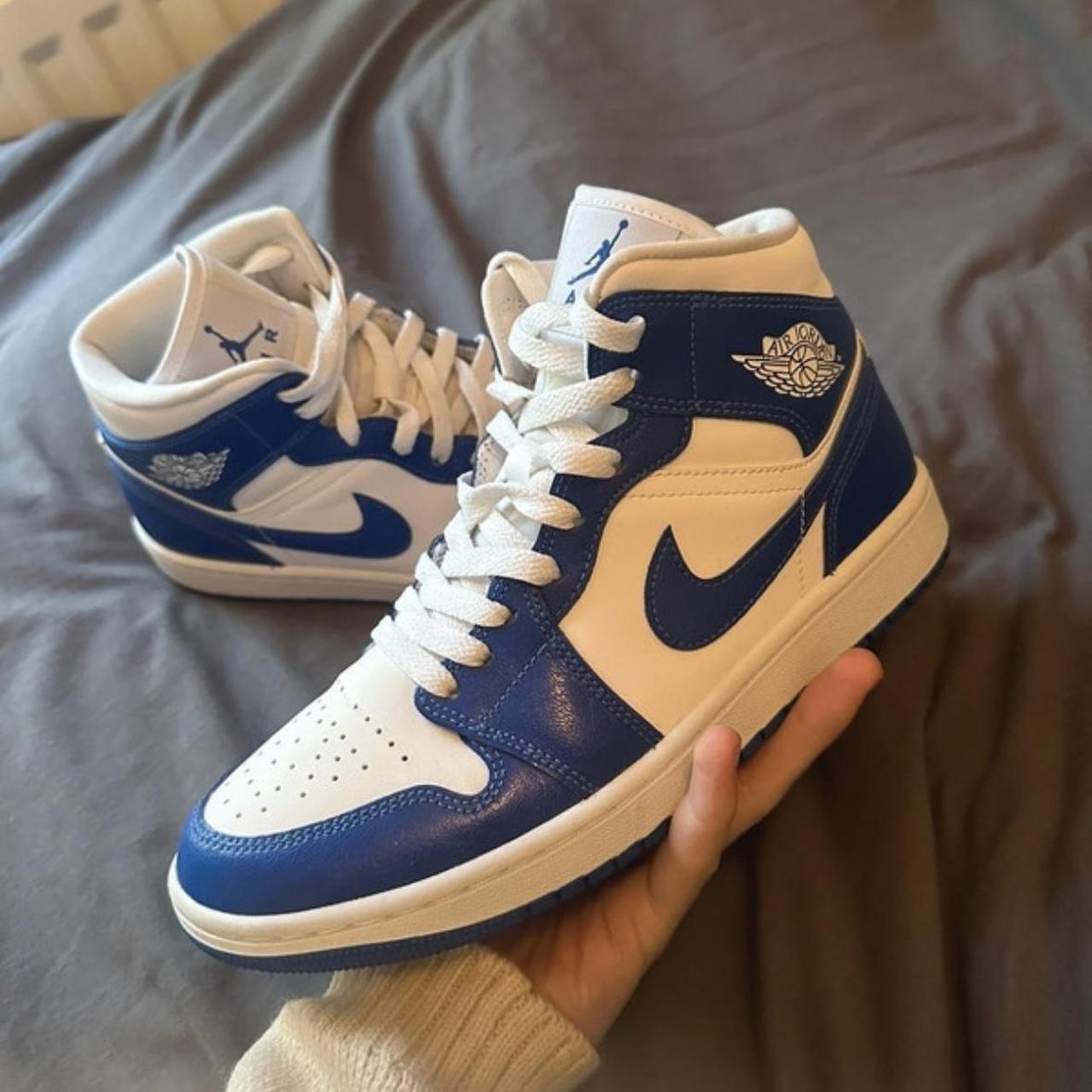 Nike air Jordan 1 mid Kentucky blue Uk 6 Pretty... - Depop