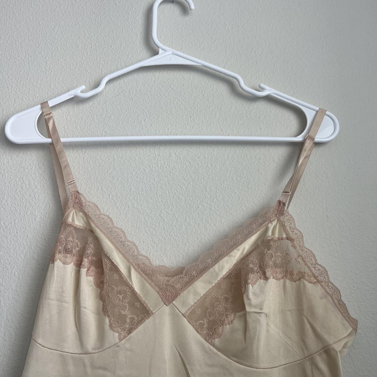 STUNNING VINTAGE VANITY FAIR SLIP DRESS The Lace Depop