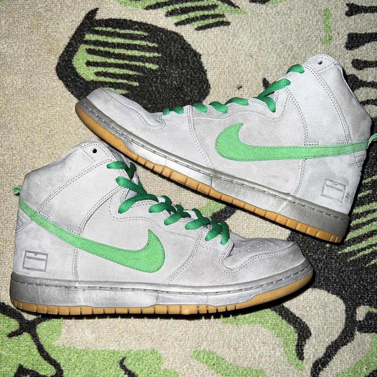 dunk high silver