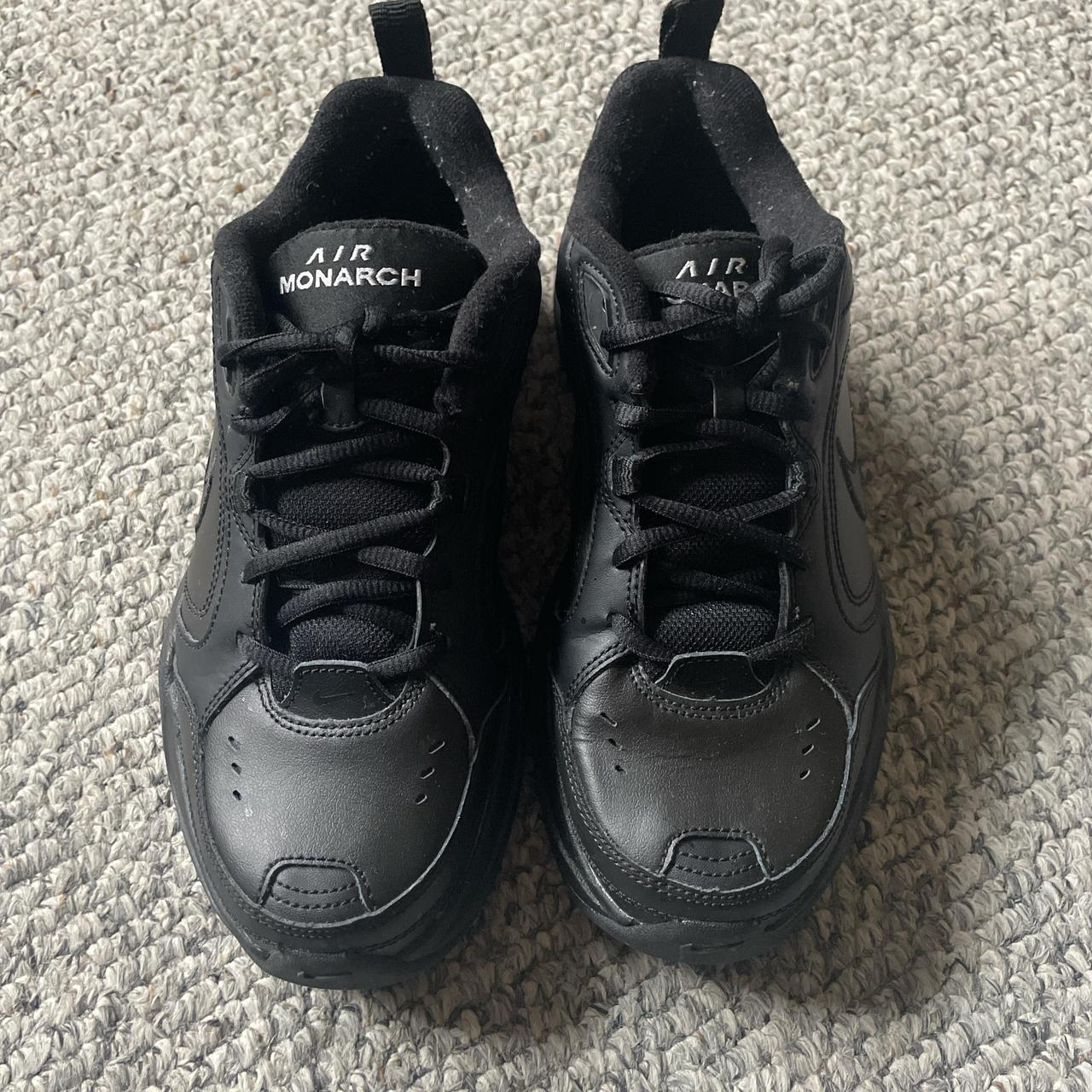 womens nike monarchs