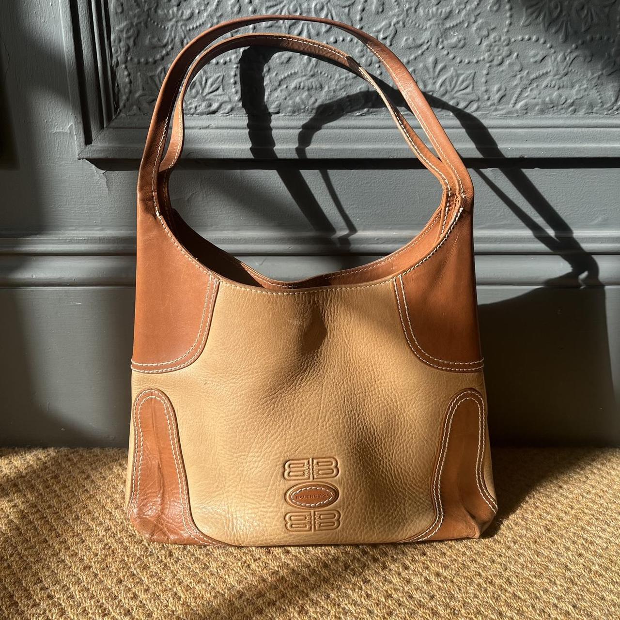 Balenciaga vintage leather shoulder bag Good Depop