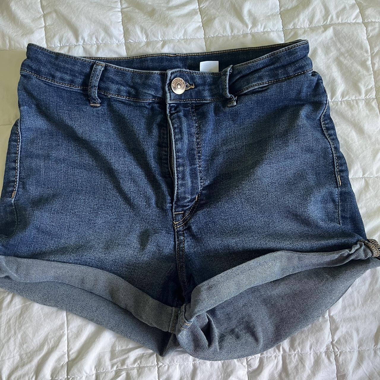 H&m divided high waisted hot sale shorts