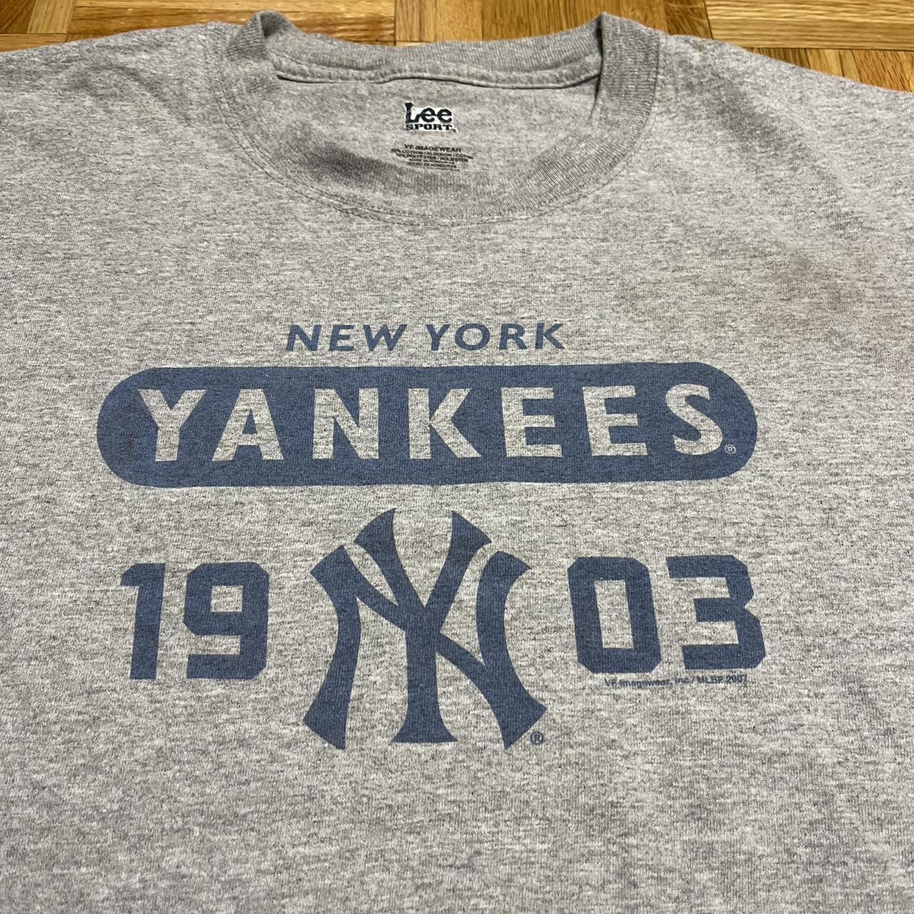 Lee tag New York Yankee MLB grey graphic t-shirt... - Depop