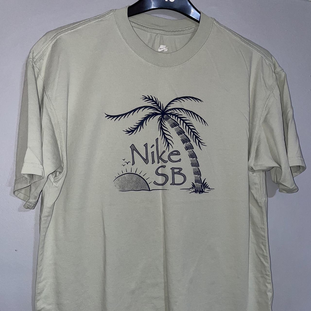 Nike SB Palm Tree T Shirt in Mint Green Worn once