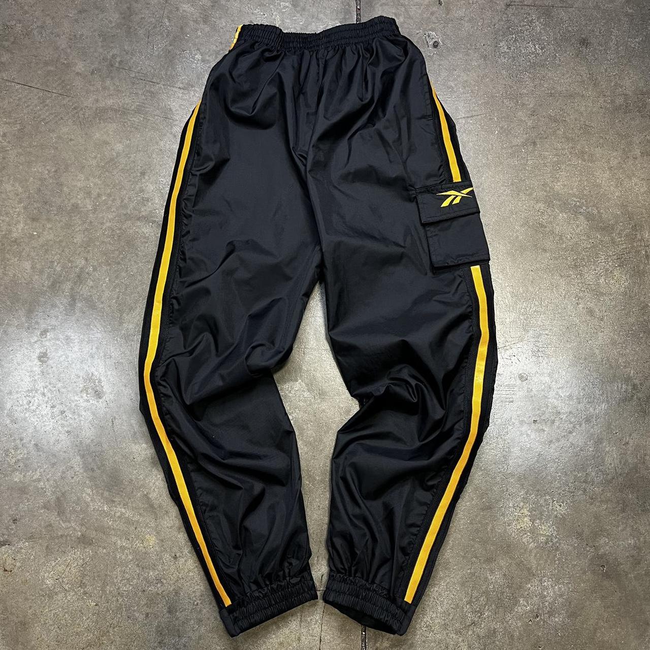 Reebok sweatpants shop mens yellow