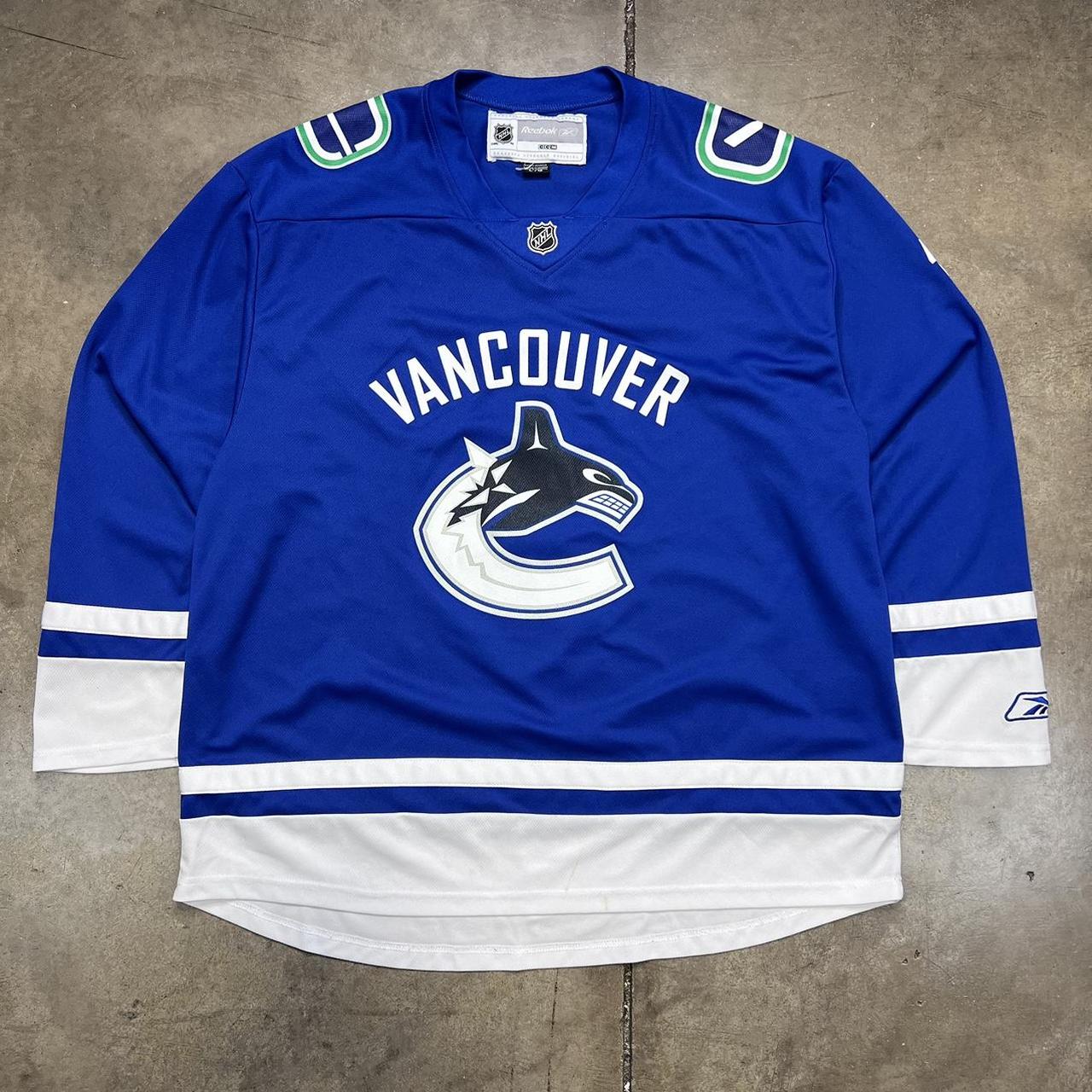 White best sale canucks jersey