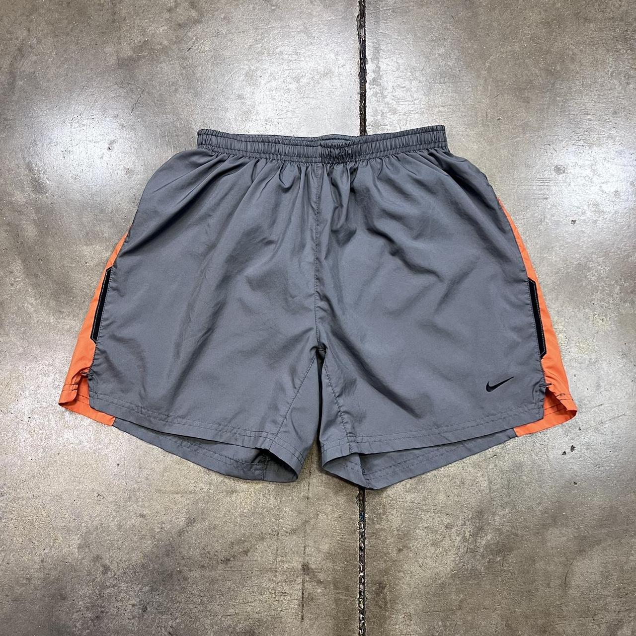nike gym vintage shorts in grey
