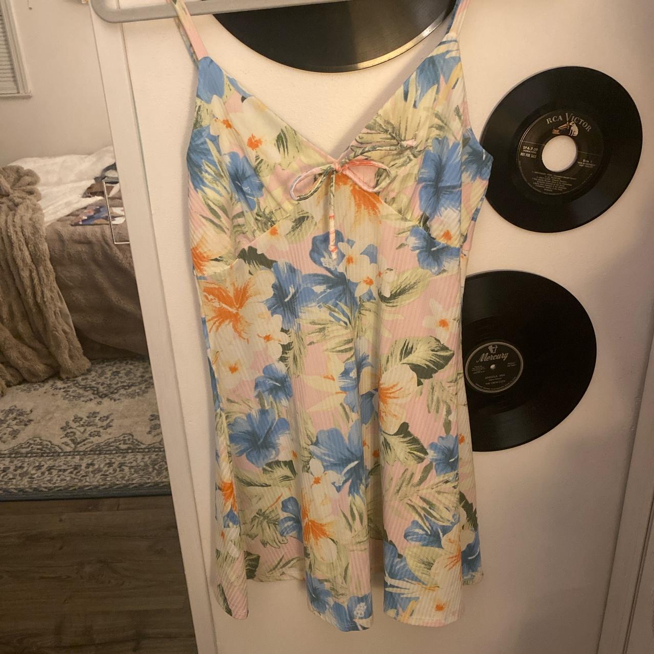 forever 21 tropical pattern dress flowy, colorful,... - Depop