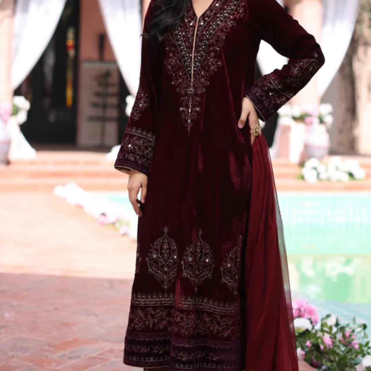 Brand Chinyere Fabric: Micro Velvet, Pieces: