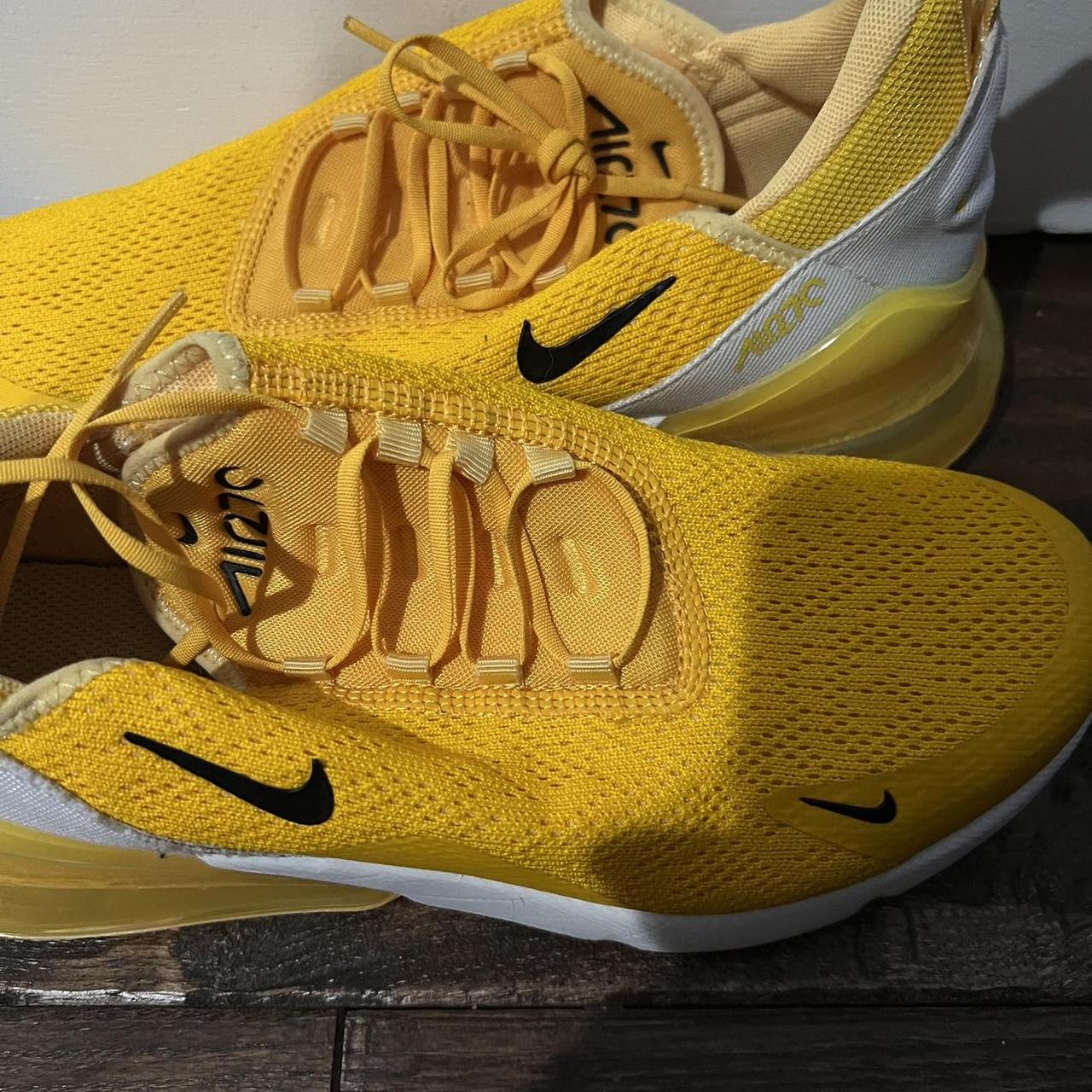 Orders yellow nike womens trainers