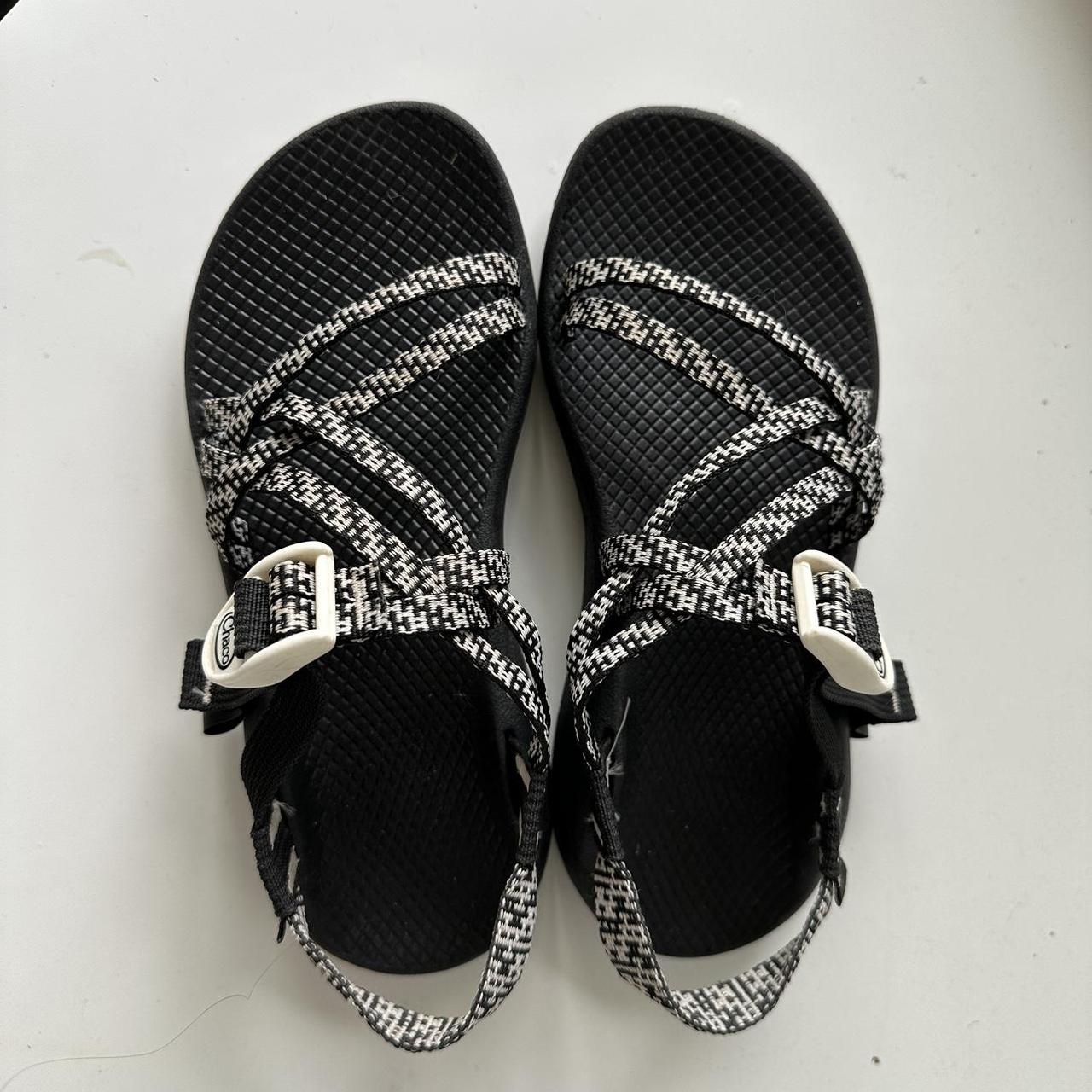 trine black and white chacos