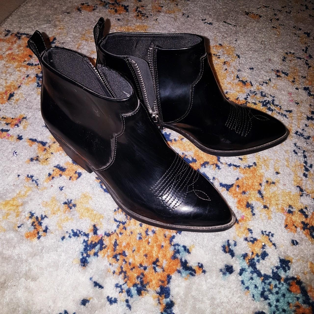 monki high boots