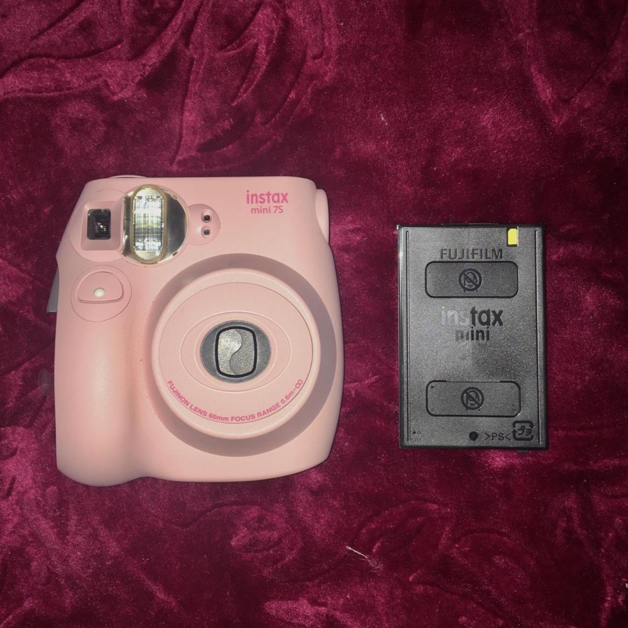 Pink and White Cameras-and-accessories (4)