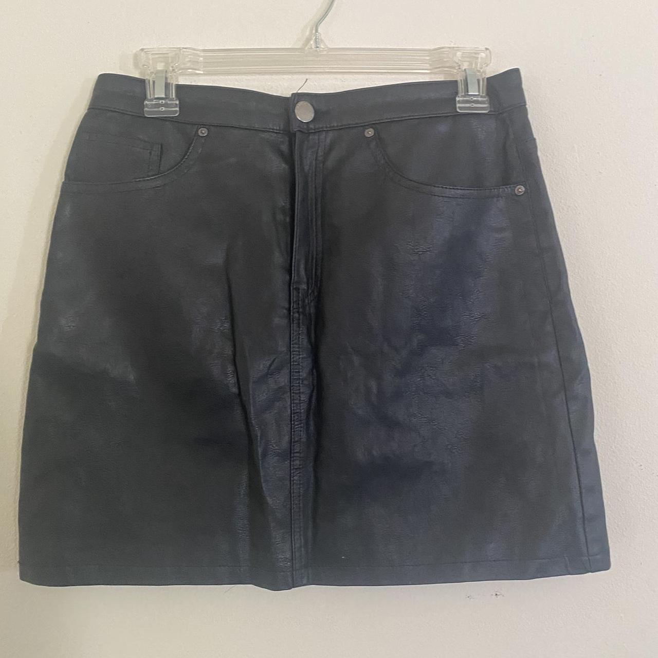 Faux leather skirt clearance creases