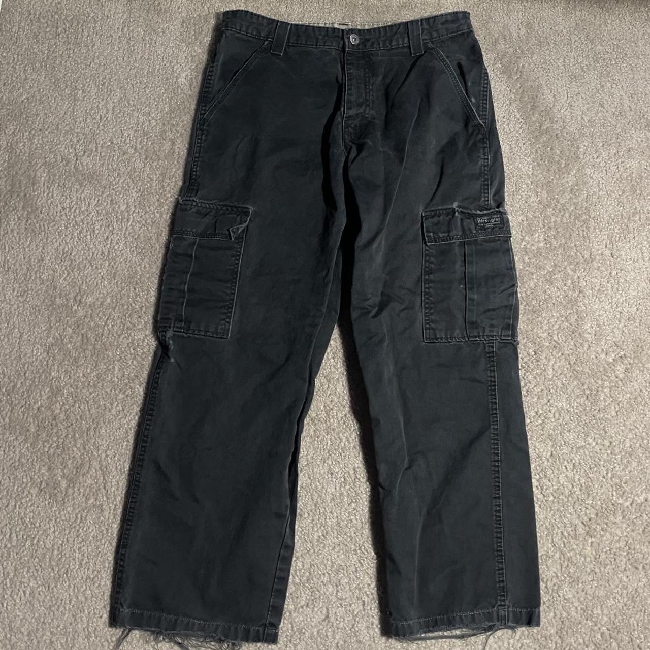 Vintage Y2K Wrangler Cargo Pants Black size 30 x 30... - Depop