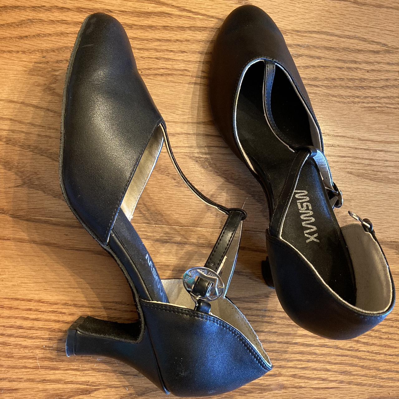 Vintage best sale looking heels