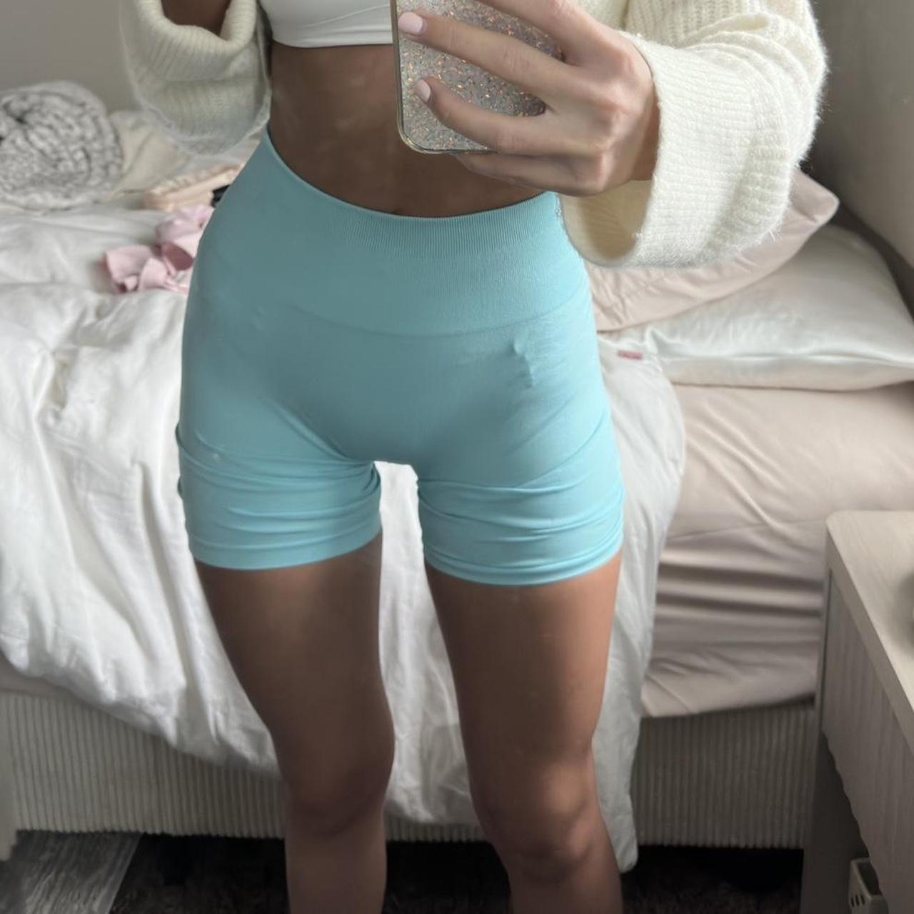 Aurola Workout shorts, worn a few times in perf - Depop