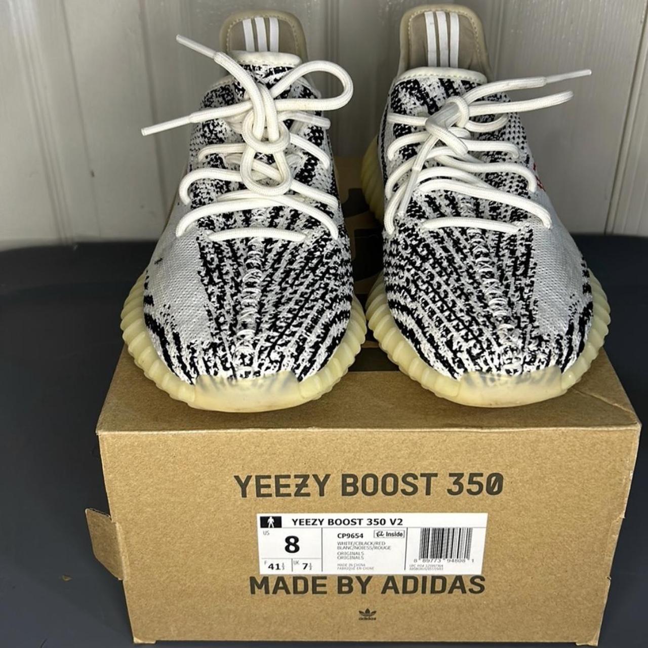 Adidas yeezy shop zebra size 8