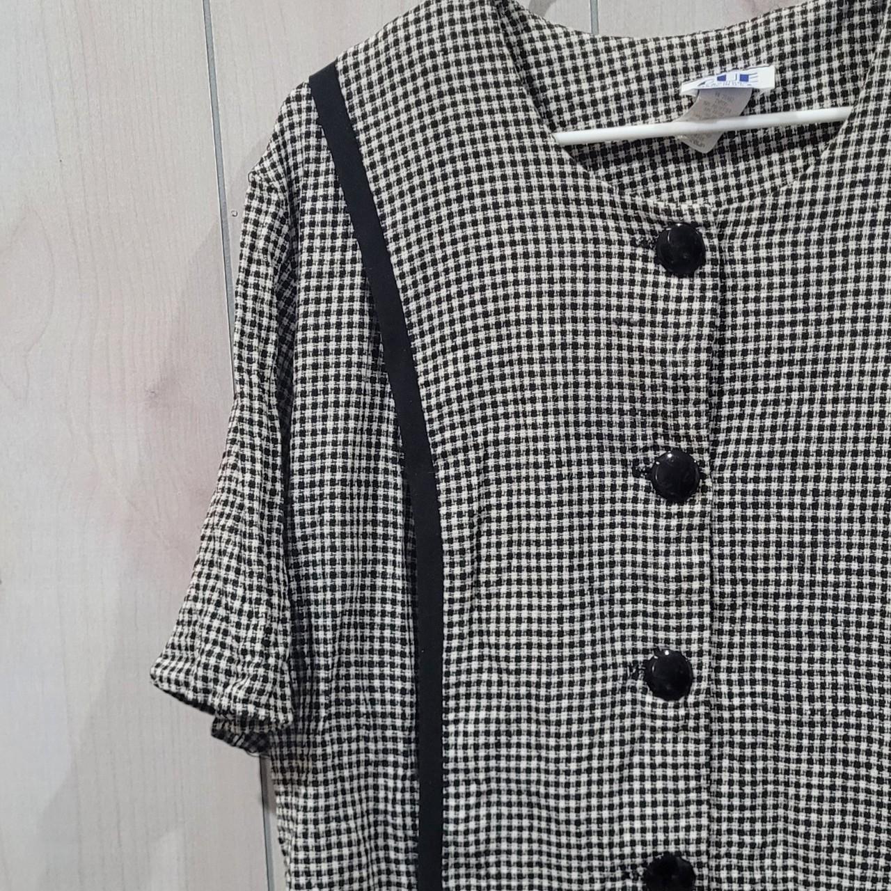 Cue Women's Black and White Blouse (2)