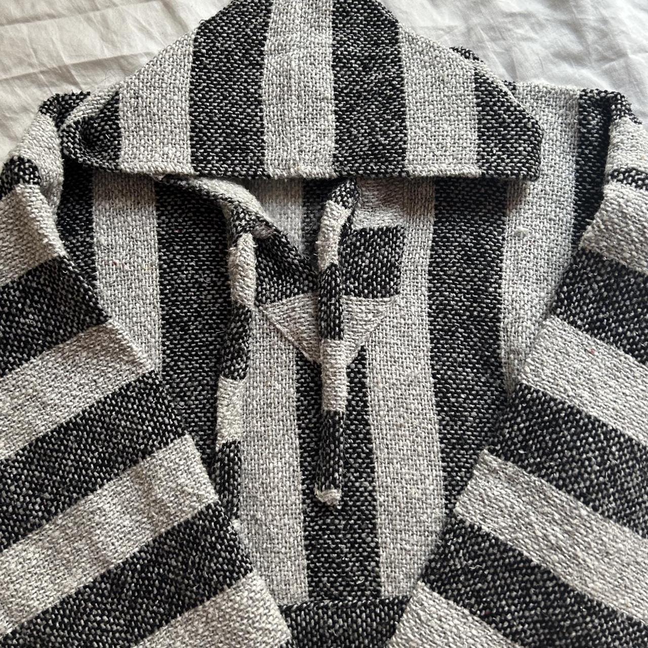 drug rug hoodie sweatshirt fits like a Depop