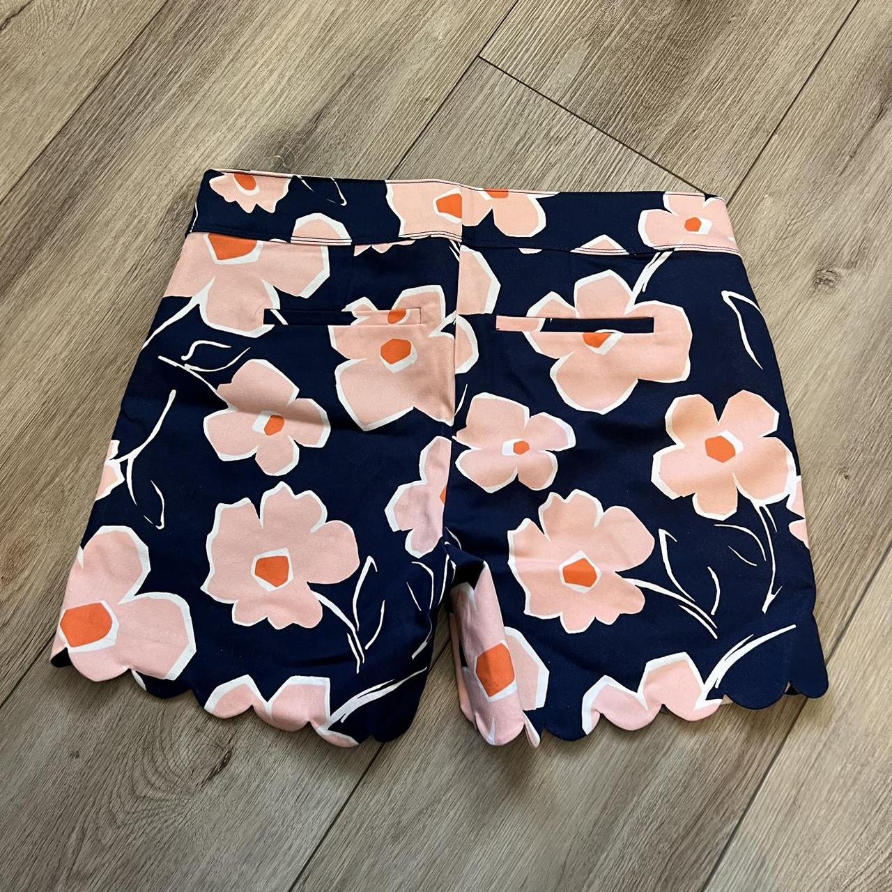 isaac mizrahi scalloped shorts