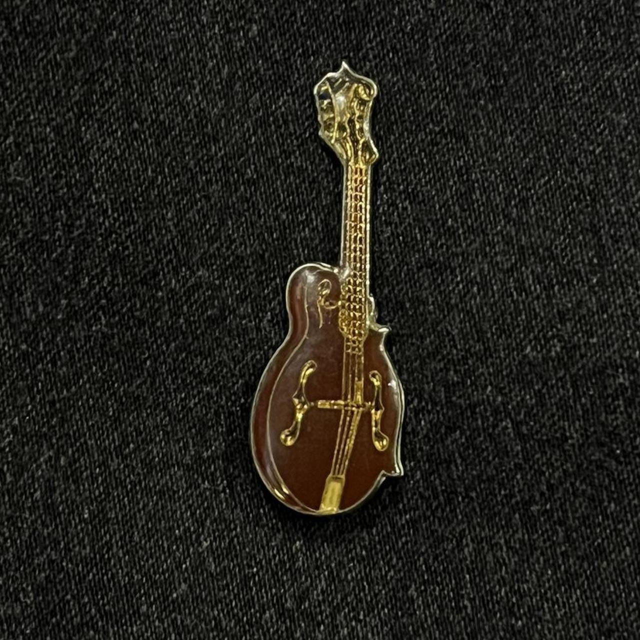 Vintage mandolin musical instrument pin Has wear and | Depop