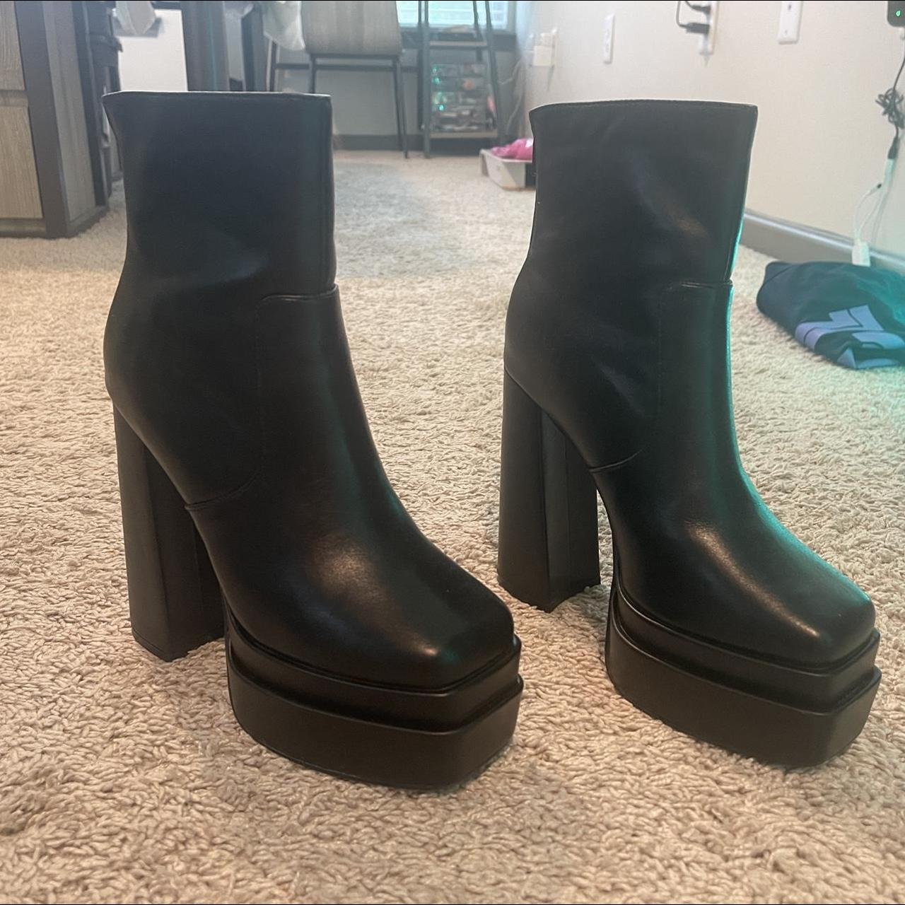 Fashion Nova Women's Black Boots | Depop