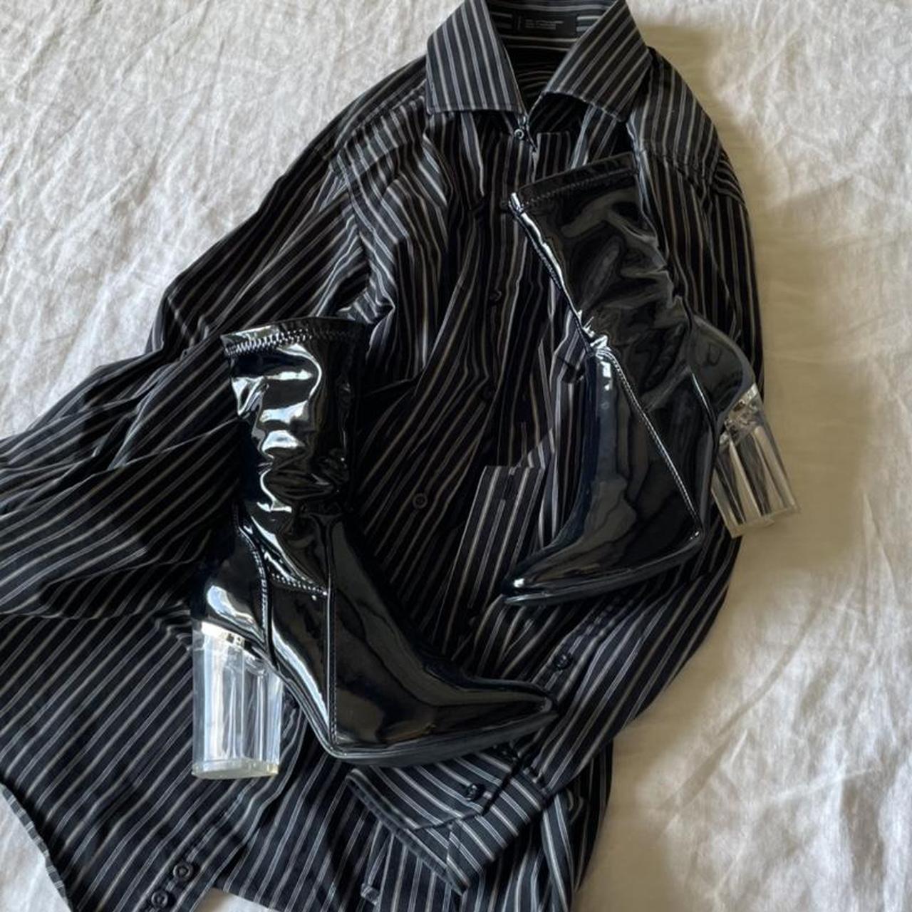 item listed by 1britbrat8