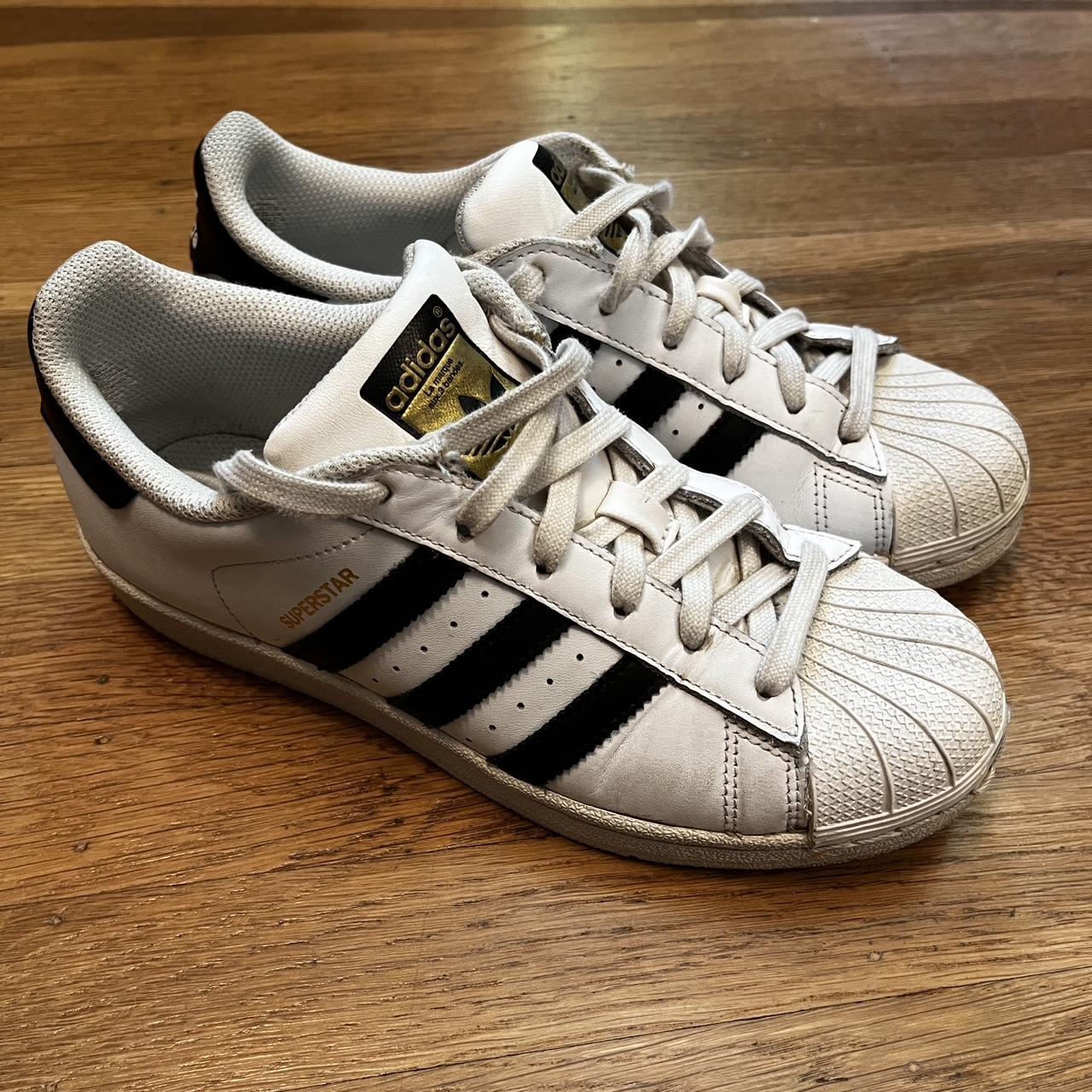 Superstars best sale size 5